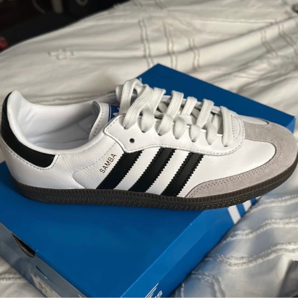 Adidas sambas